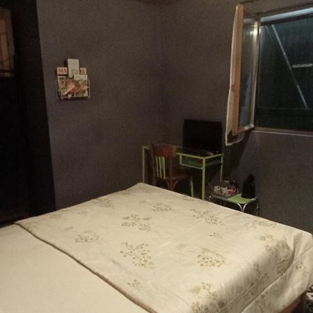 Le Repaire Des Ecureuils Bed & Breakfast Bourg-Argental ภายนอก รูปภาพ