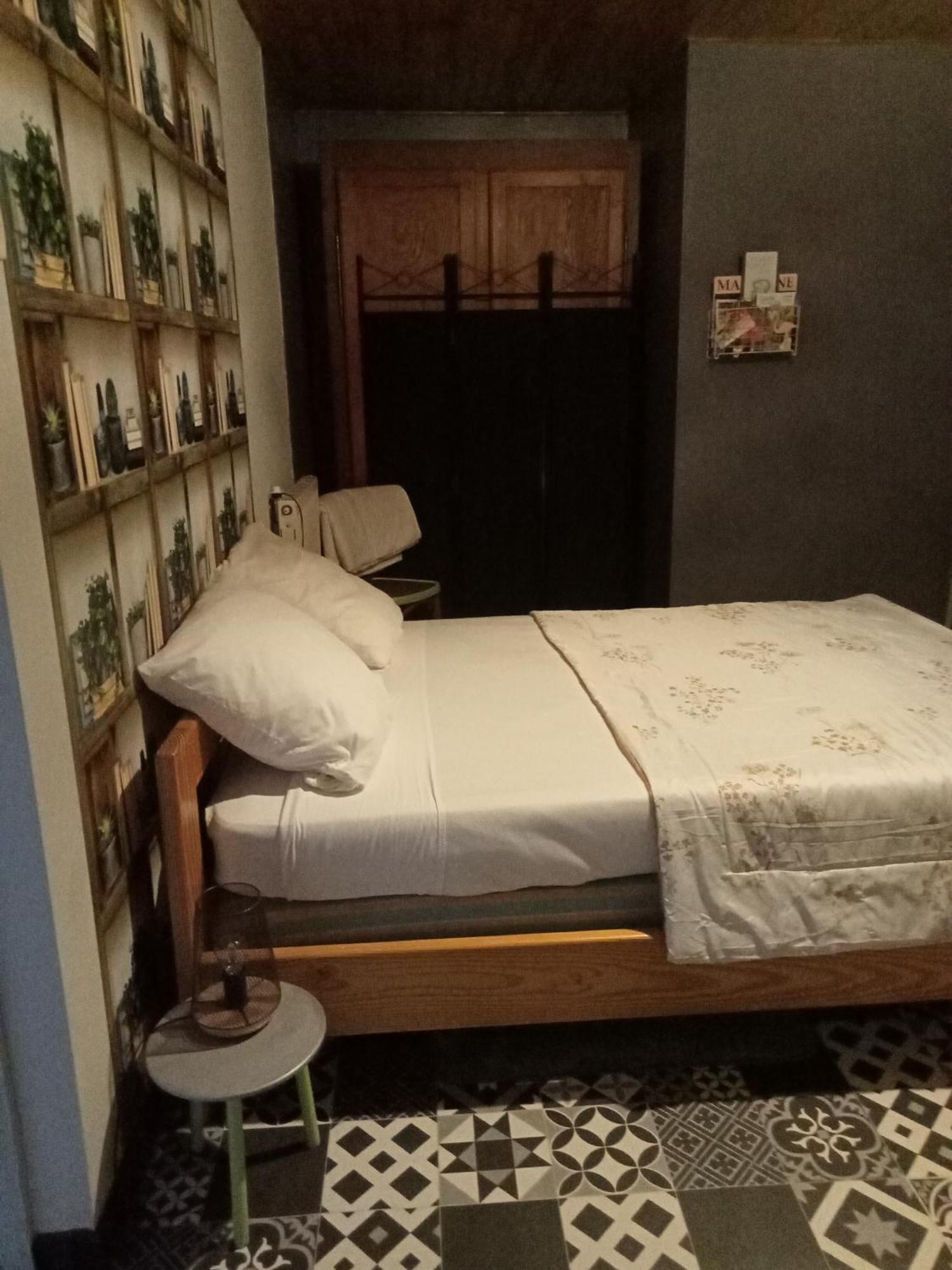 Le Repaire Des Ecureuils Bed & Breakfast Bourg-Argental ภายนอก รูปภาพ